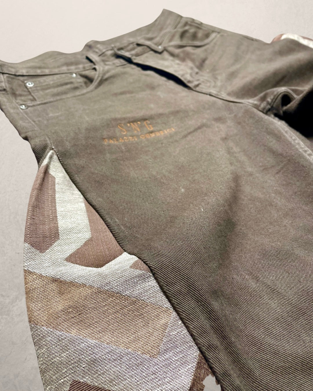 SNG Kemen – washed taupe vintage denim jeans reworked with ivory and brown geometric silk from San Leucio, photo 3